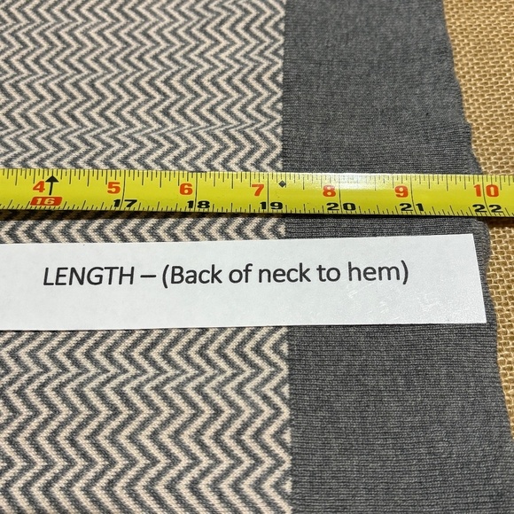 J. Crew Women’s Cropped Preppy Cardigan Sweater Sz L Button front Office Classic - Picture 6 of 8